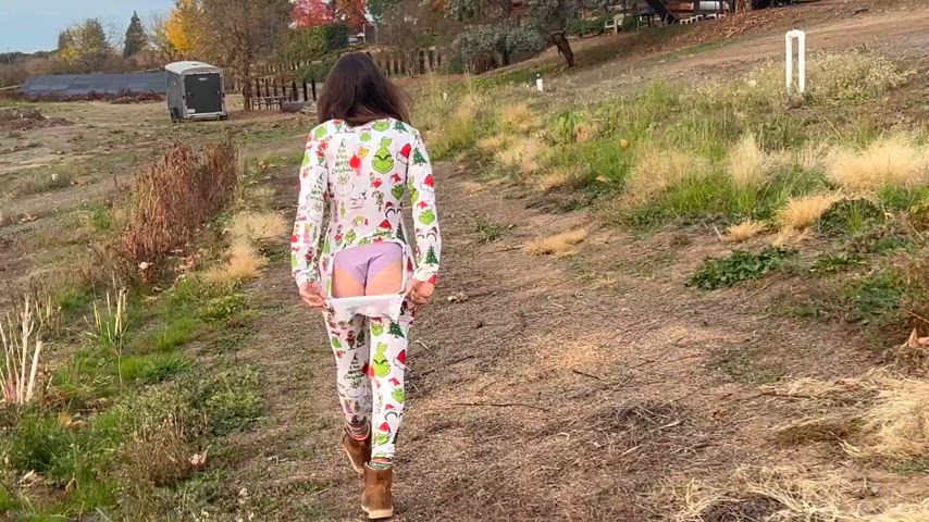 ass farm milf clip
