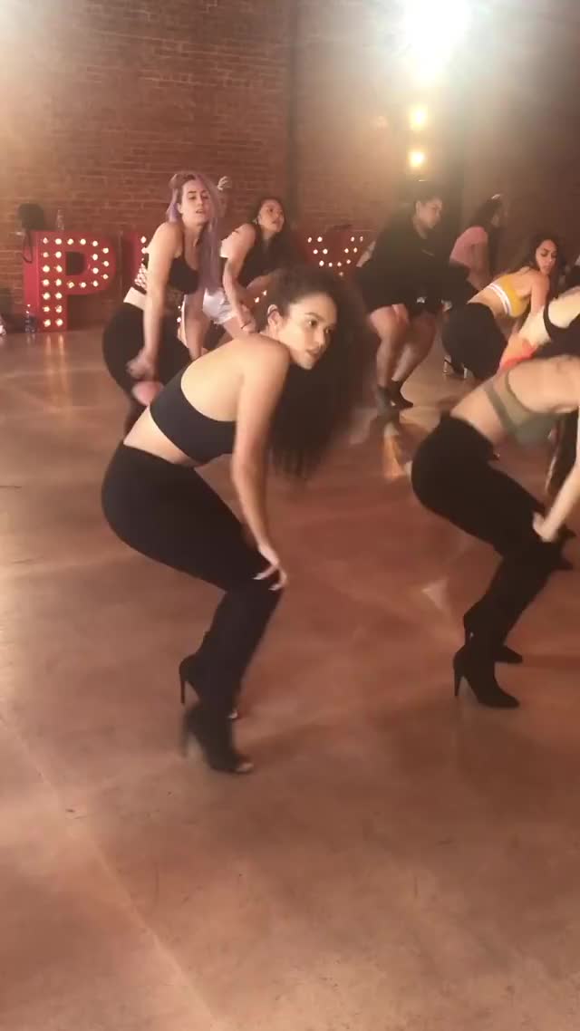 Dancing clip