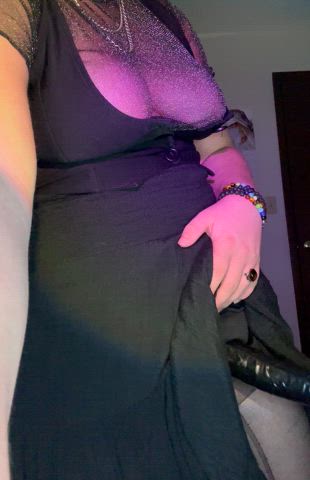 Would you let a goth girl peg you?