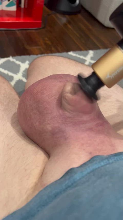 amateur big balls massage clip