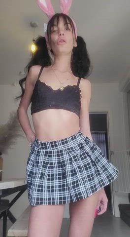 Barely Legal Dancing Teen Upskirt clip