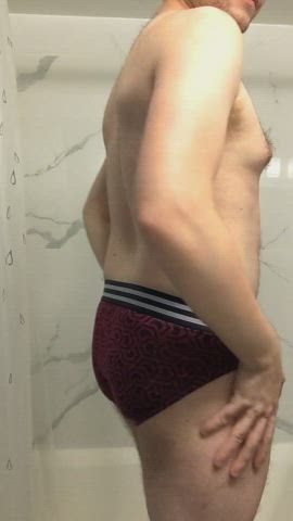 How's my hump day outfit? ๐ฉฒ๐๐