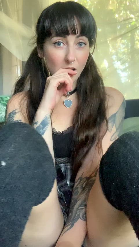 You’d never guess I’m addicted to being creampied