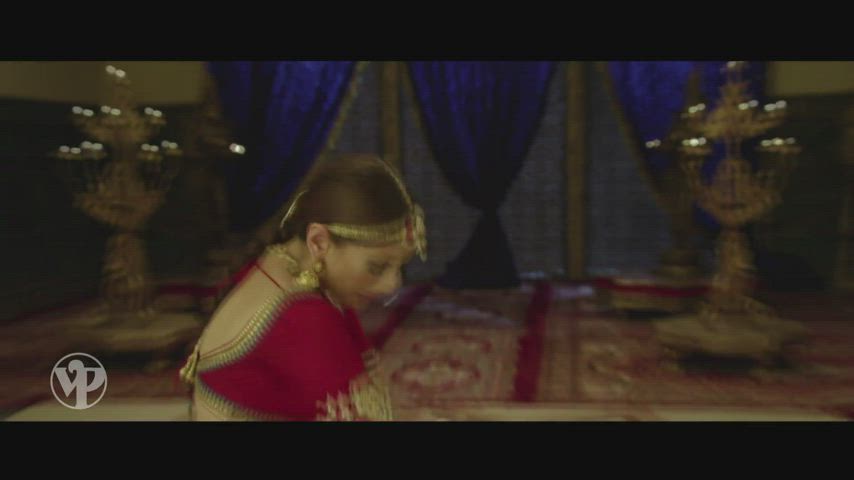 dancing indian saree clip