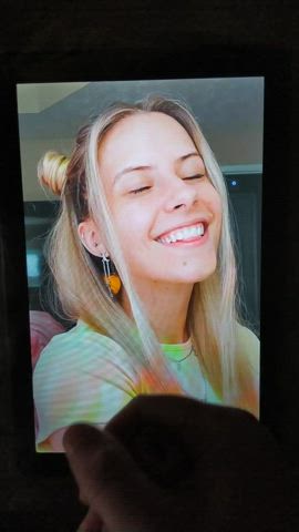 blonde celebrity cum cumshot facial gamer girl tiktok tribute clip
