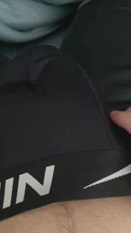Asian ๐ popping out from undie