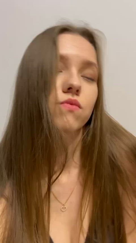 19 years old amateur homemade onlyfans teen amateur-girls legal-teens clip
