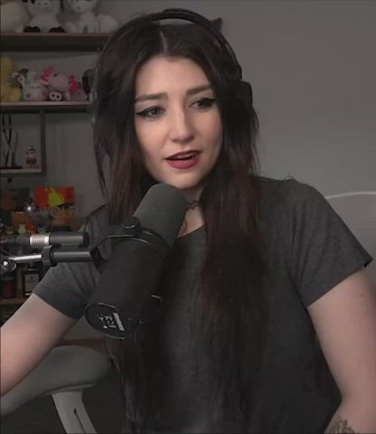 babe legs tits clip