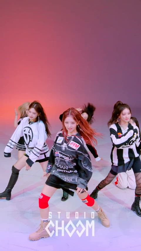 brunette dancer dancing tease kpop clip