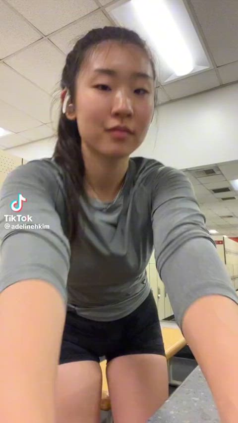 amateur asian ass korean tiktok workout clip
