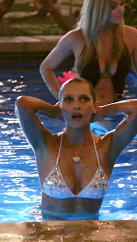 armpits blonde celebrity clip