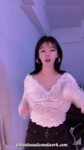 19 years old babe big tits boobs cute korean clip
