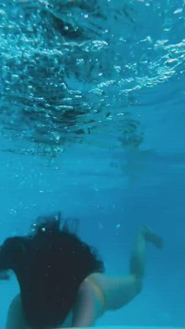 ass cum swimming pool trans clip