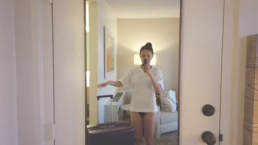 celebrity korean swimsuit clip