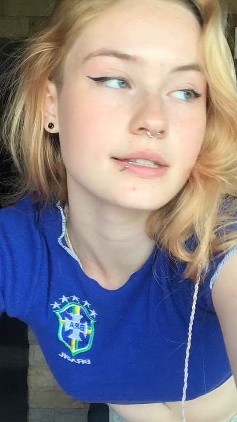 blonde blue eyes pale belly clip