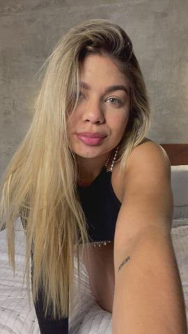huge tits orgasm threesome clip