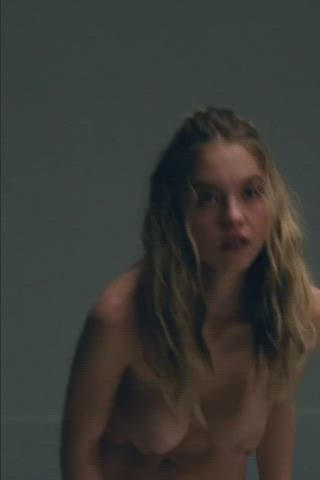 Sydney Sweeney clip