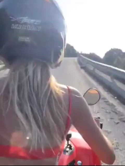 amateur hotwife italian missionary onlyfans real couple riding wife clip