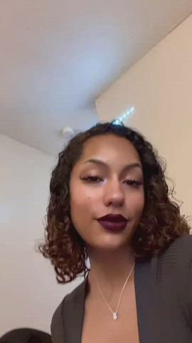 (F) Do you like my lipstick π