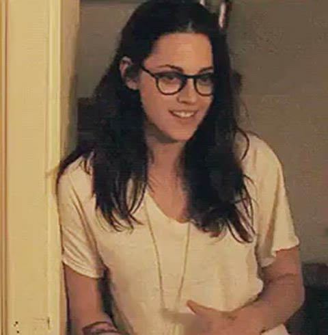celebrity kristen stewart reaction clip