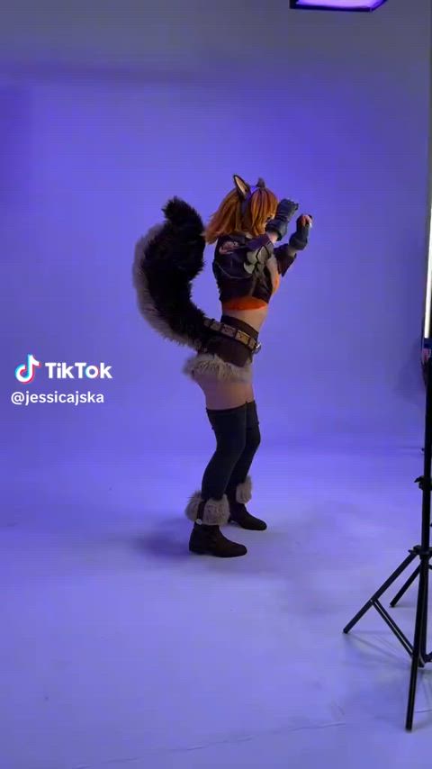 amateur big tits cosplay funny gamer girl clip