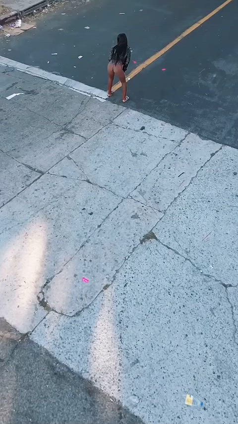 chocolate ebony escort prostitute twerking whore clip
