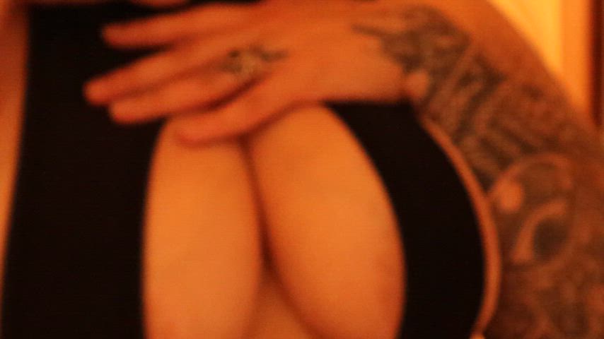 I’m Teagan and I love to tease.