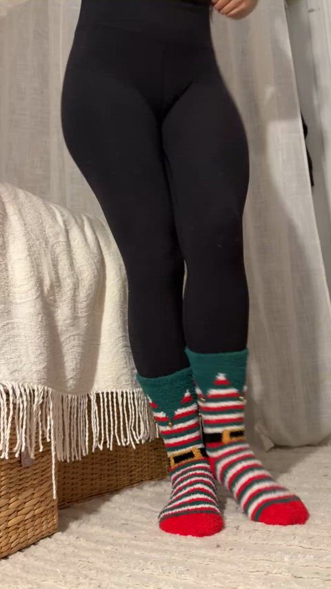 Thought yβall might appreciate my xmas socks :3