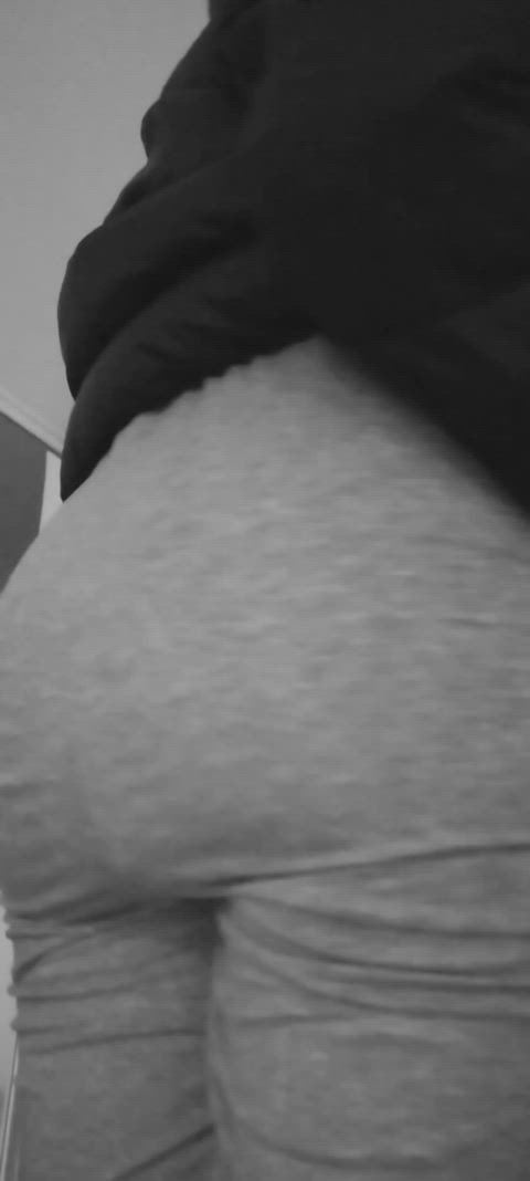 ebony fart fetish femdom clip