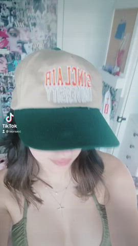 18 Years Old Big Tits Italian Nipslip Teen TikTok clip