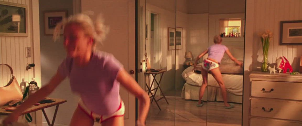 Cameron Diaz Celebrity Solo clip