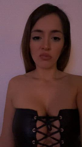 loser, with that dick you don't please anyone..