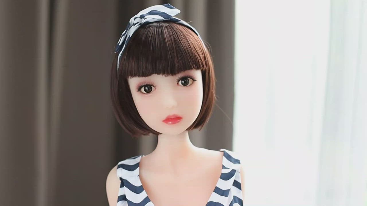 Chinese Dolly Little Sex Doll clip
