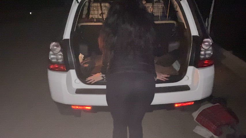 farts in car trunk in parking lot