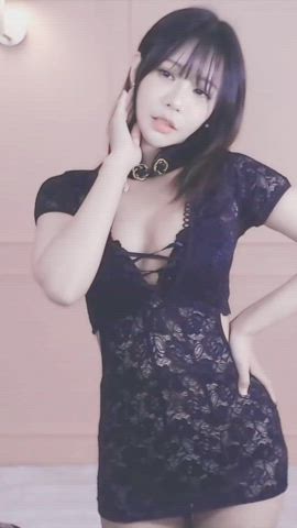 asian camgirl dancing tease clip