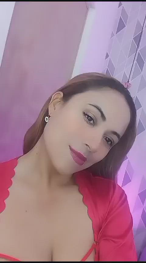 boobs kiss latina lingerie milf natural tits sensual smile tits clip