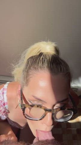 i look best with a cock in my mouth ๐
