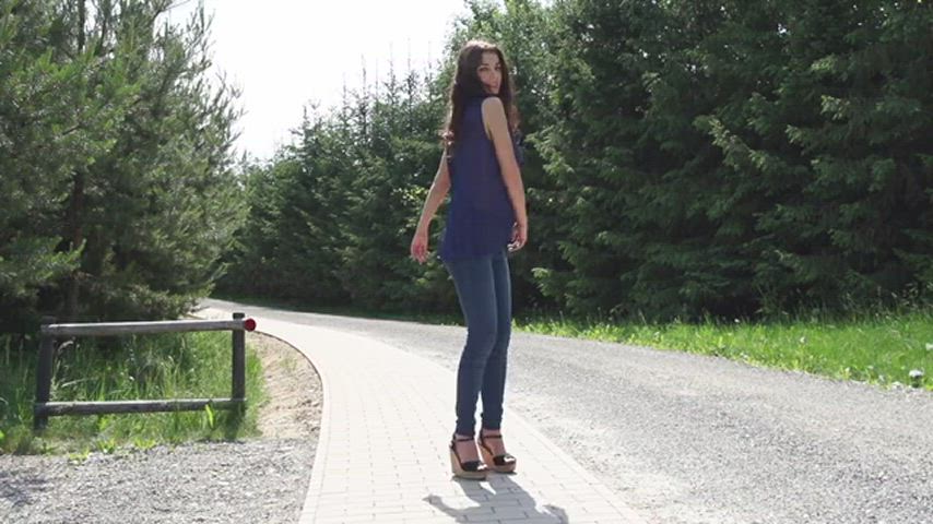 Model Strip Tits clip