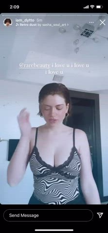 Boobs Bra Cleavage clip