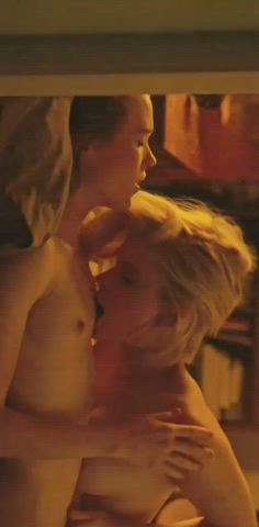 Celebrity Kate Mara Nipples Tits clip