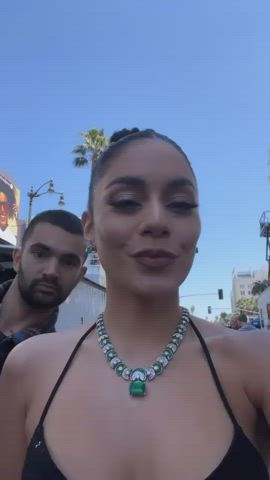 Dress Smile Vanessa Hudgens clip