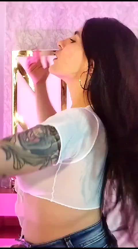 amateur camgirl chaturbate hairy pussy lesbian natural tits stripchat webcam clip