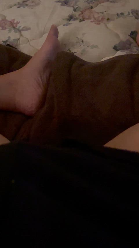 Feels so good wetting my shorts