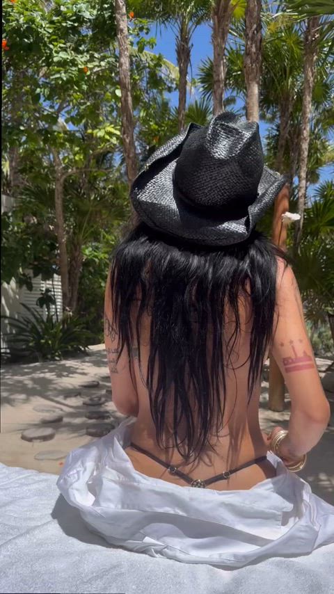 Mia | Thong beauty