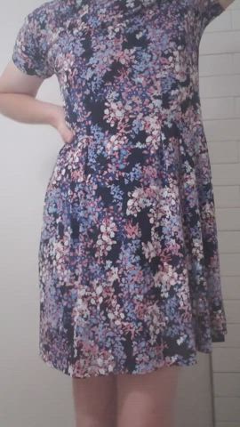 Do you like this dress? ๐๐๐
