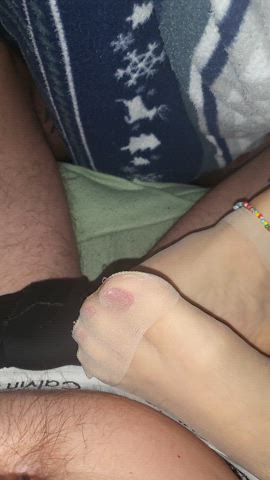 My Nylonfeet do her work