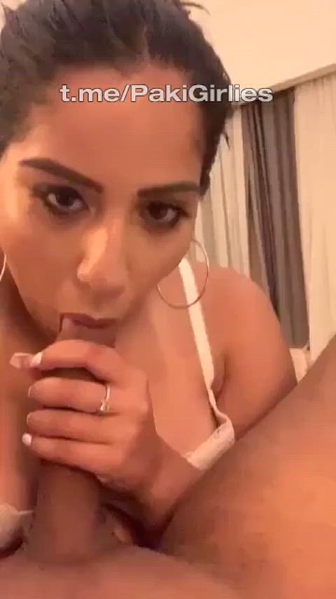 She blows the tip