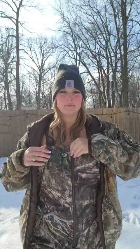 I love flashing my tits