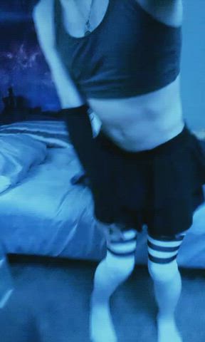 a little promiscuous >:3
