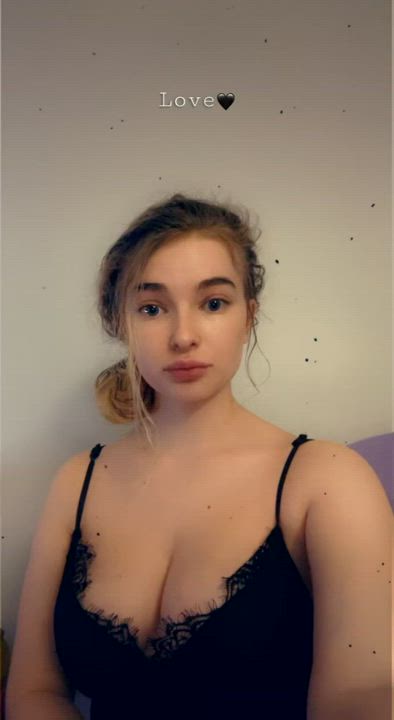 How I look bae? ?